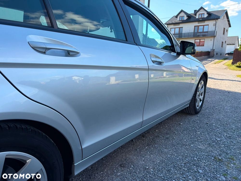 Mercedes-Benz Klasa C 180 Kompressor BlueEFFICIENCY - 18