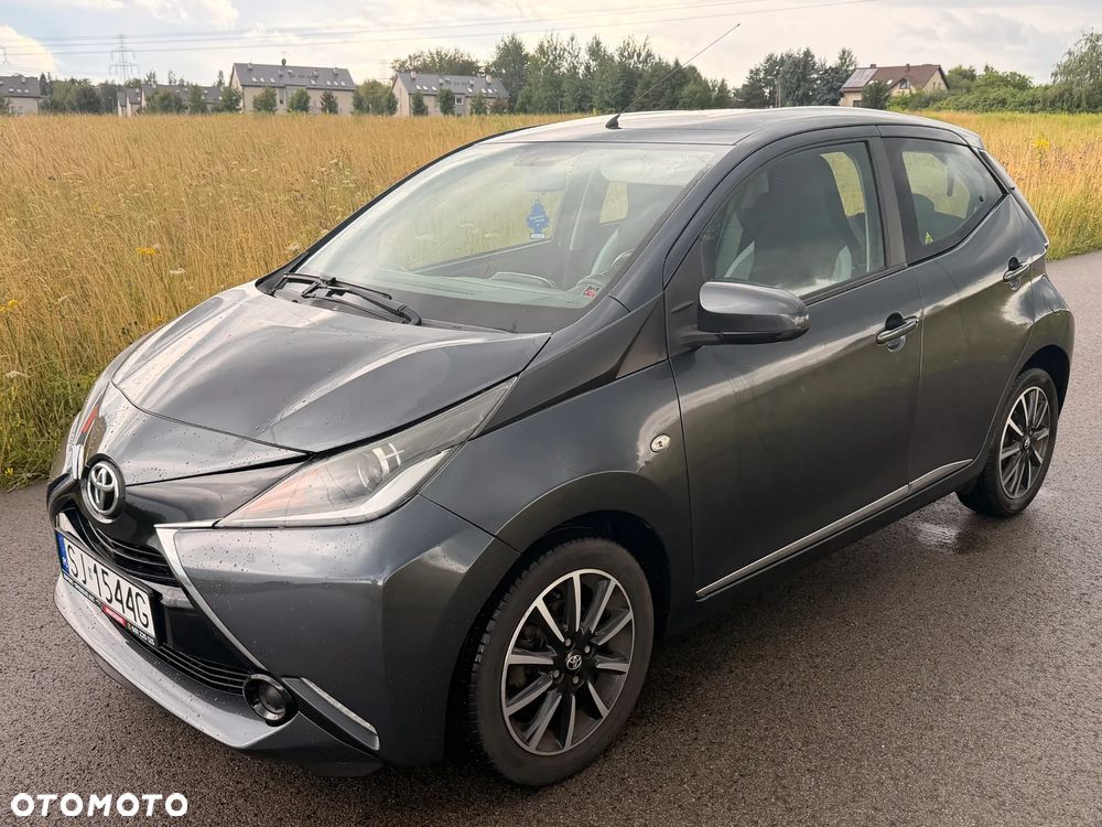 Toyota Aygo x-clusiv - 10
