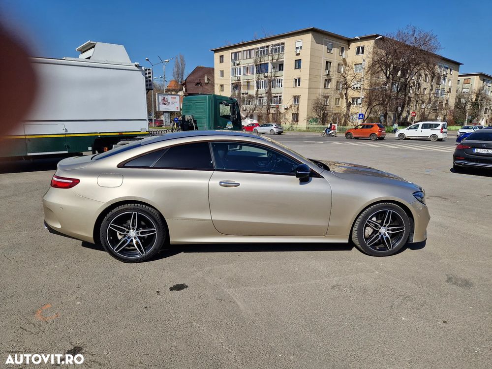 Mercedes-Benz E 300 9G-TRONIC AMG Line - 23