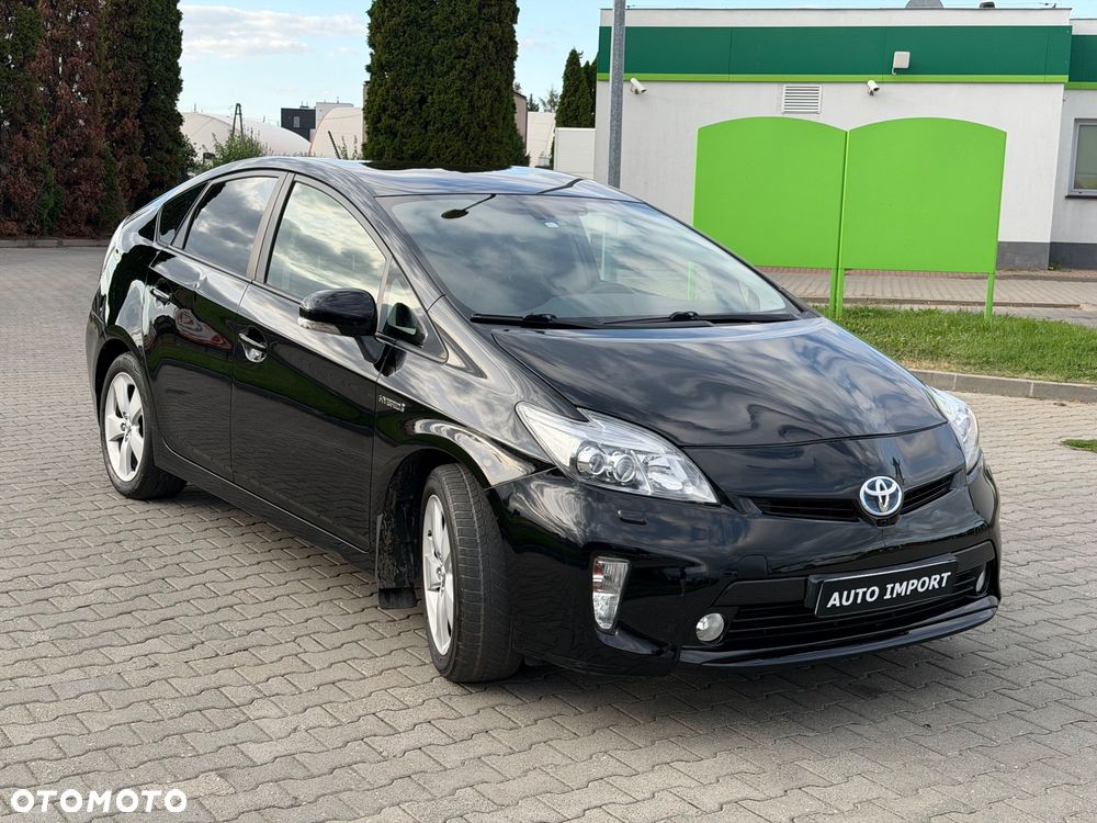 Toyota Prius 1.8 HSD Prestige - 3