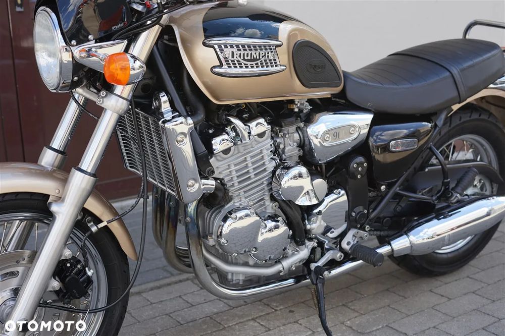 Triumph Thunderbird - 30