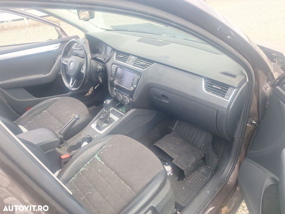Dezmembrez Skoda Octavia 3 motor 2.0 tdi 150 cp CKFC cutie automata - 3