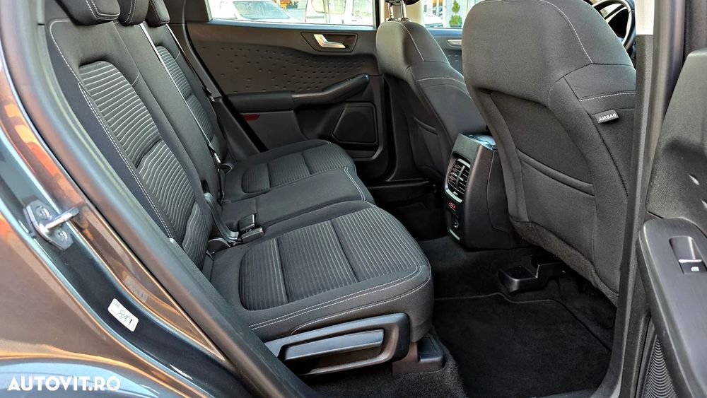 Ford Kuga 2.0 EcoBlue 4x4 Aut. TITANIUM - 9