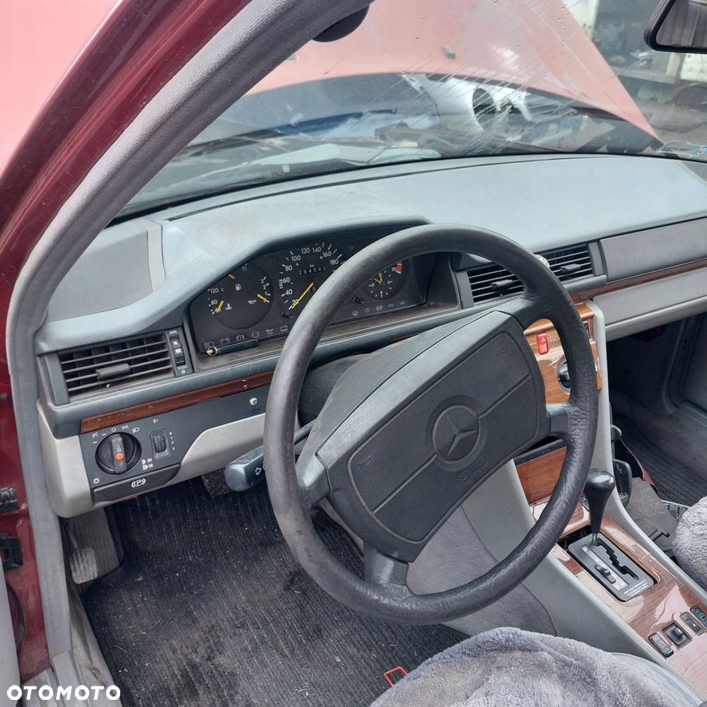 MERCEDES W124 deska rozdzielcza szara komplet - 1