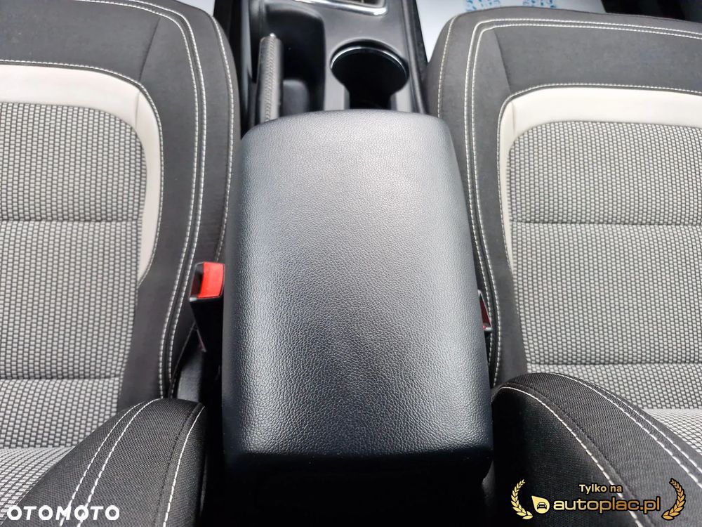 Kia Ceed 1.4 L Business Line - 32