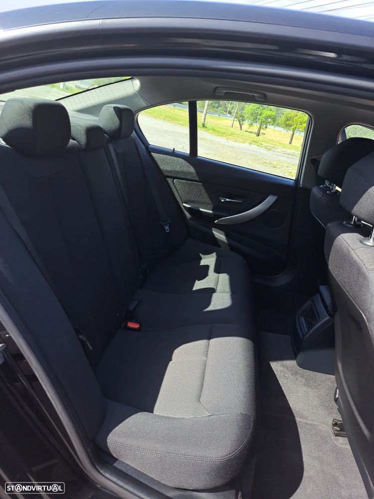 BMW 320 d - 27