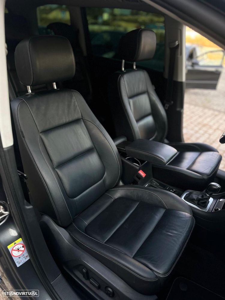 VW Sharan 2.0 TDI Blue Highline DSG - 13