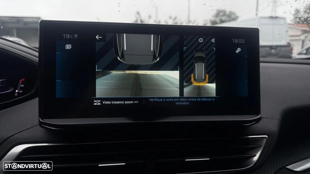 Peugeot 5008 1.2 Hybrid Allure Pack e-DCS6 - 26