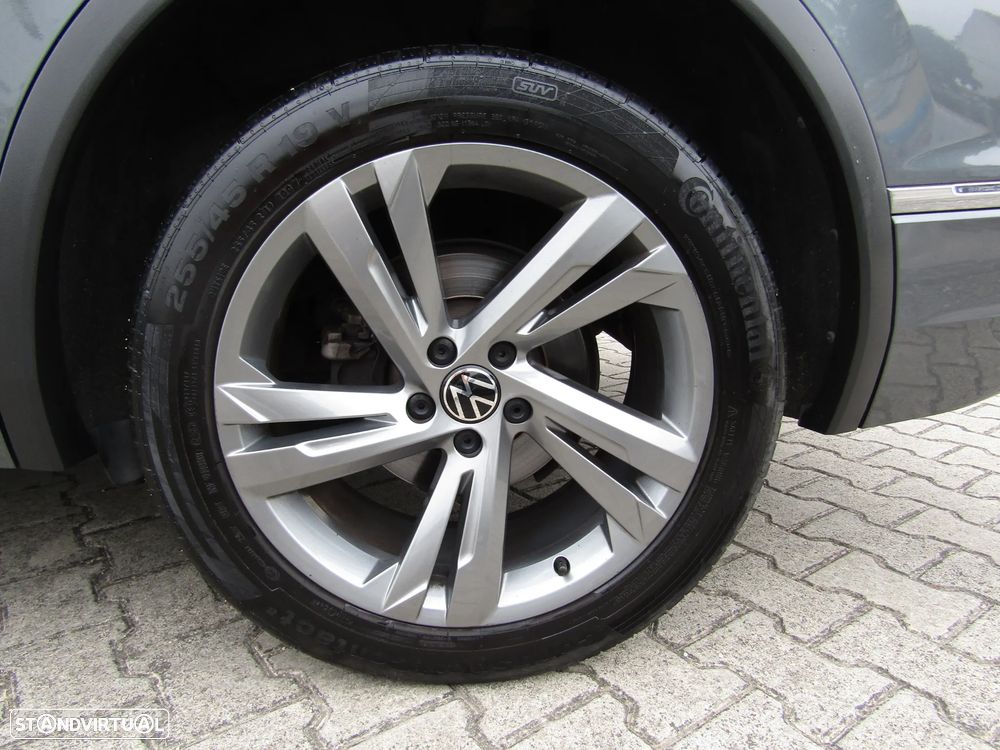 Volkswagen Tiguan Allspace 2.0 TDI R-Line DSG — fotografia 8