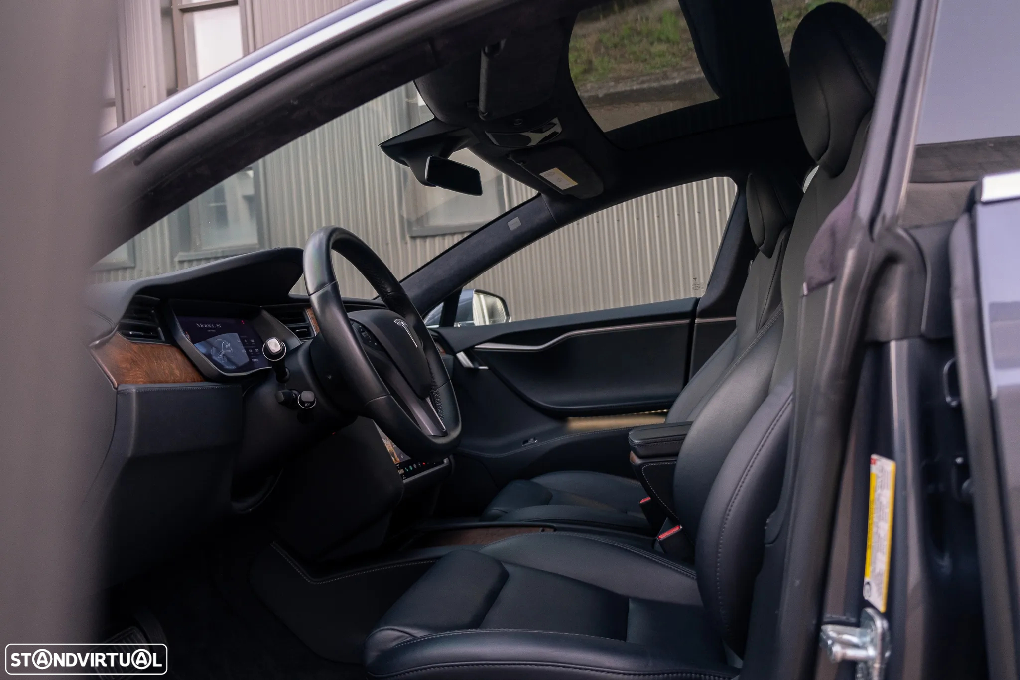 Tesla Model S Long Range - 22