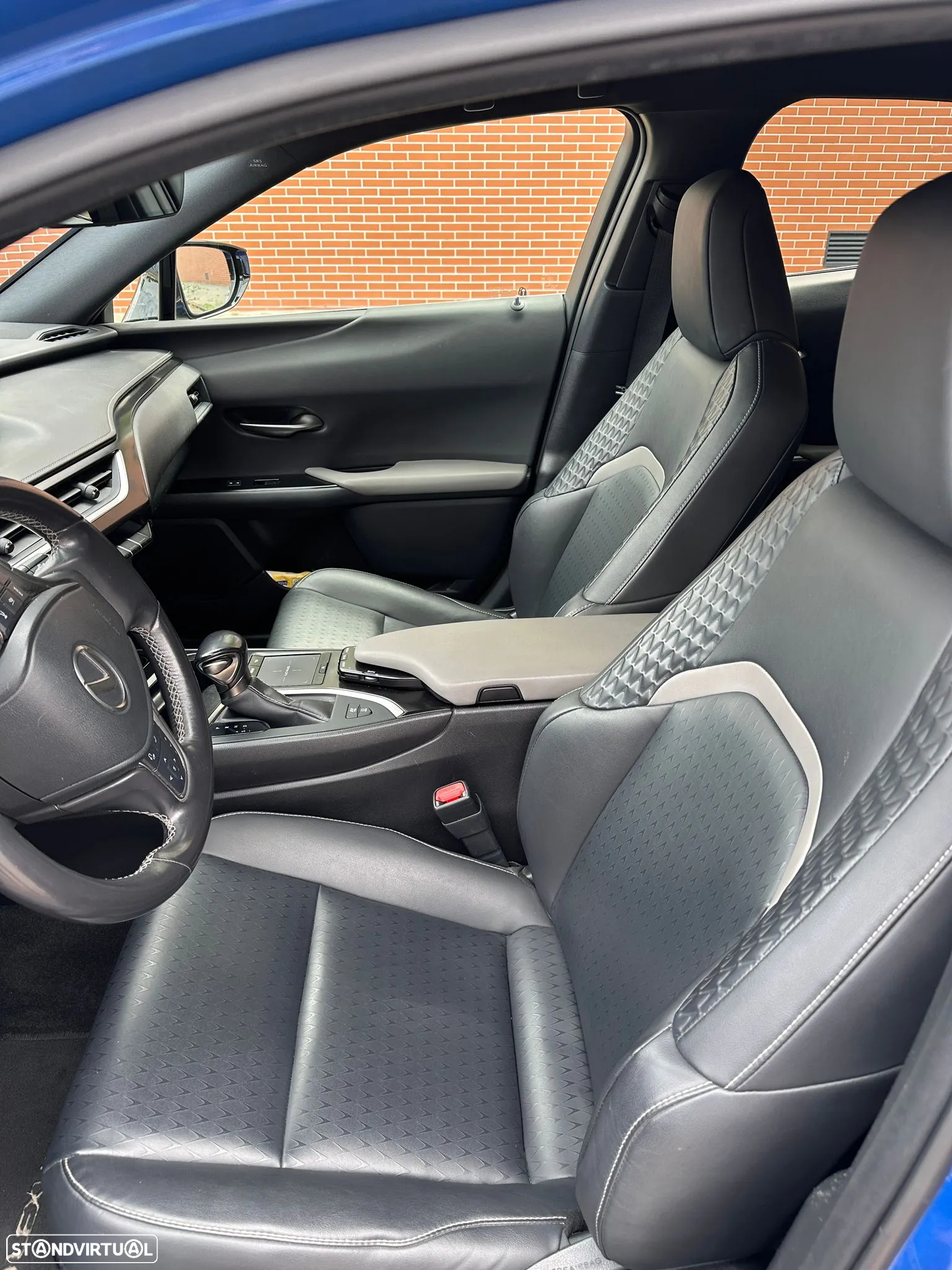 Lexus UX 250h Special Edition (LCA) - 9