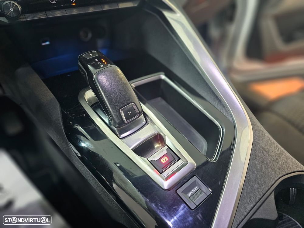 Peugeot 5008 1.5 BlueHDi Allure EAT8 - 19