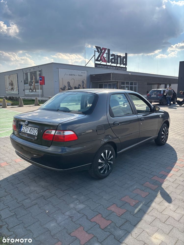 Fiat Albea 1.4 Dynamic - 6