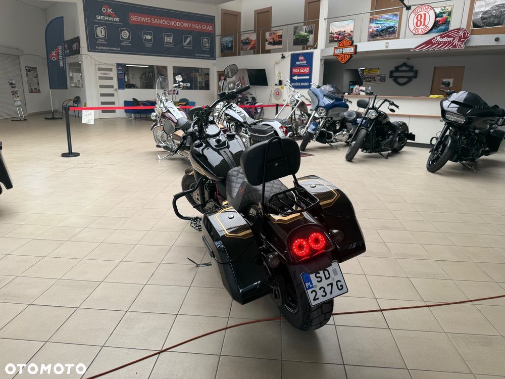 Harley-Davidson Dyna Fat Bob - 21