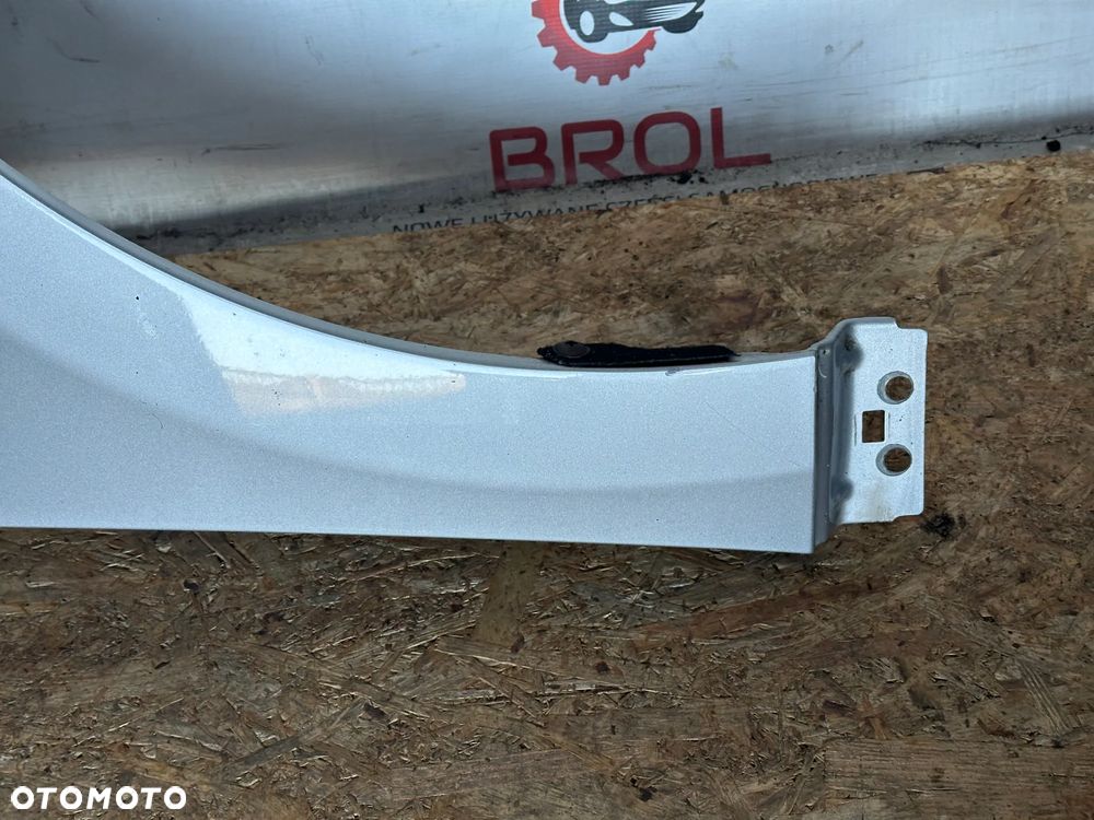 BŁOTNIK PRZEDNI PRAWY HYUNDAI I40  N3S - 4