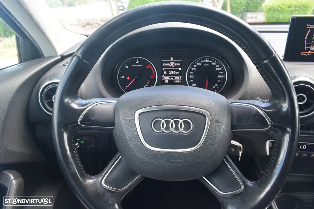 Audi A3 Sportback 1.6 TDI Advance - 9