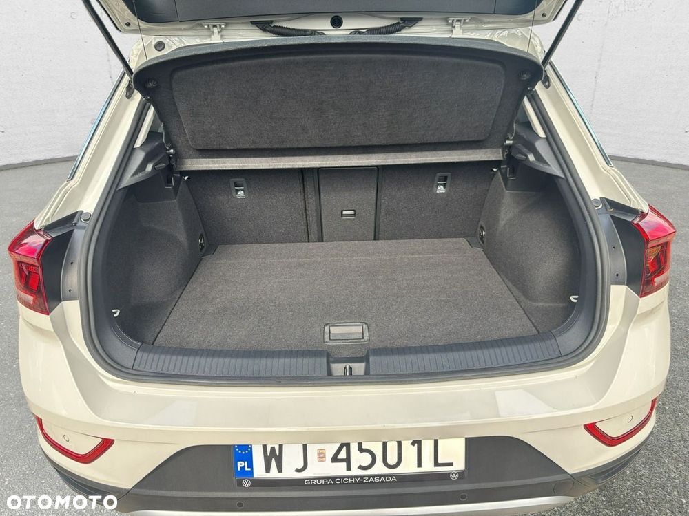 Volkswagen T-Roc - 25