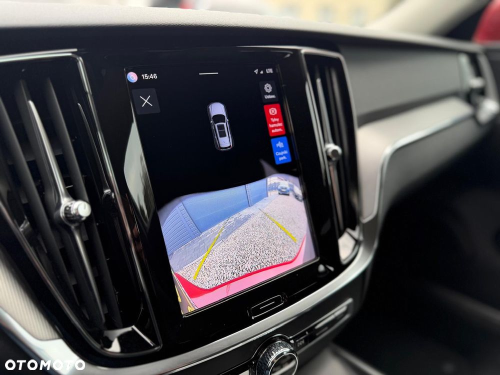 Volvo V60 Cross Country B4 D AWD Plus - 20