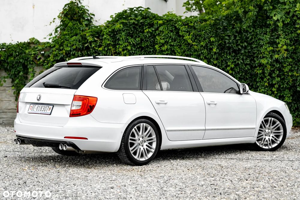 Skoda Superb 2.0 TSI DSG Elegance - 16