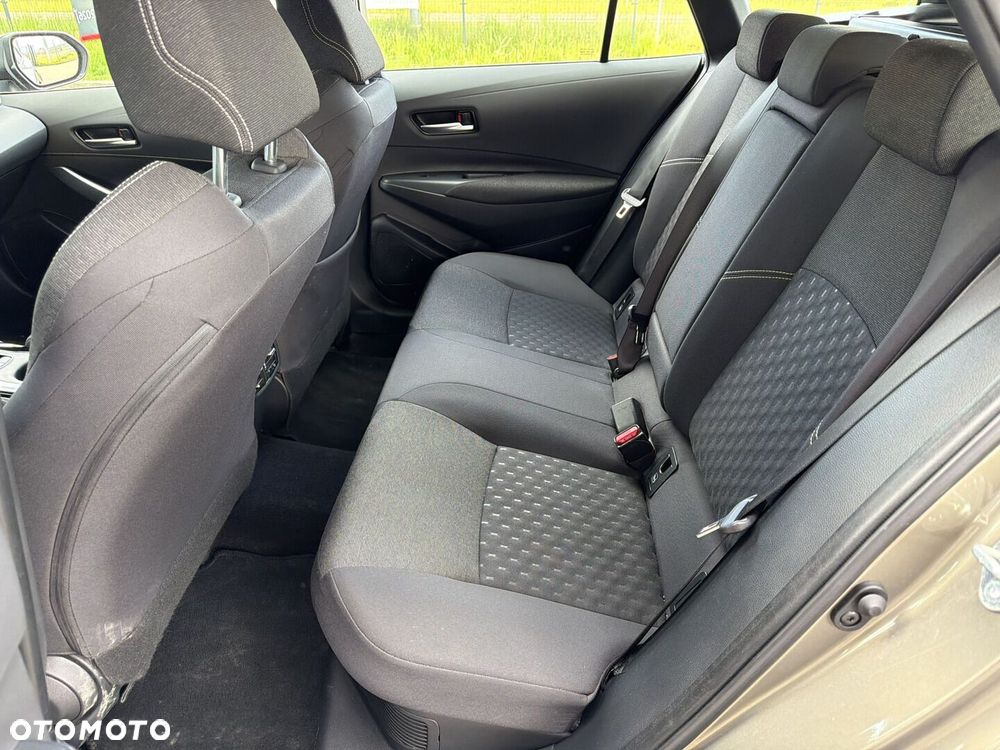 Toyota Corolla - 11