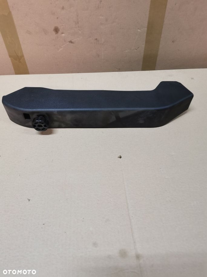 Vw T5 Lift  Multivan ucho holownicze 7E0012113 - 2