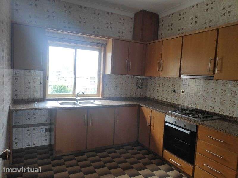 Apartamento T3 para arrendar - Centro de Pardilhó (Estarreja) - Grande imagem: 5/12