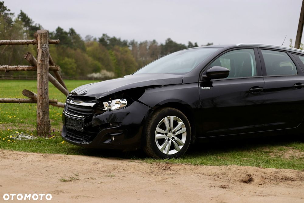 Peugeot 308 BlueHDi 120 EAT6 Stop & Start Active Business-Paket - 22