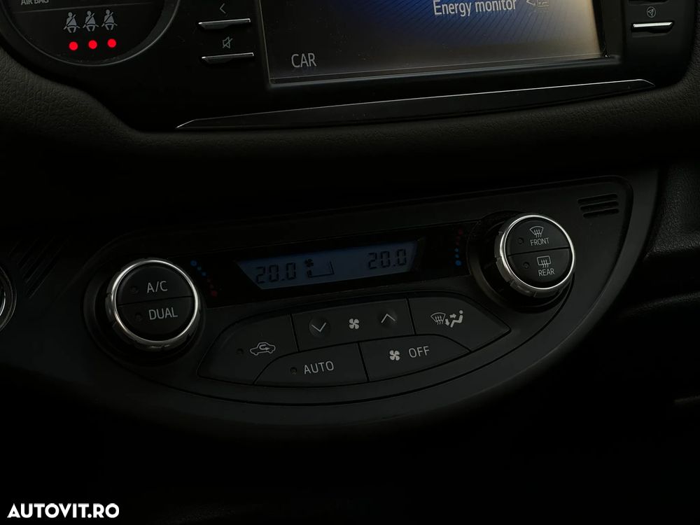 Toyota Yaris 1.5 VVT-i Life - 21