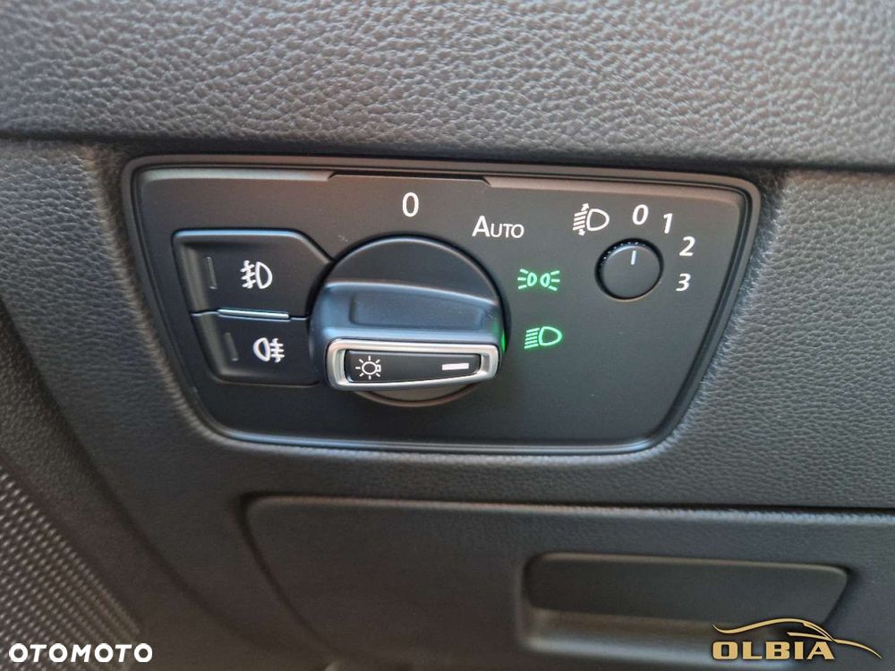 Volkswagen Passat - 28