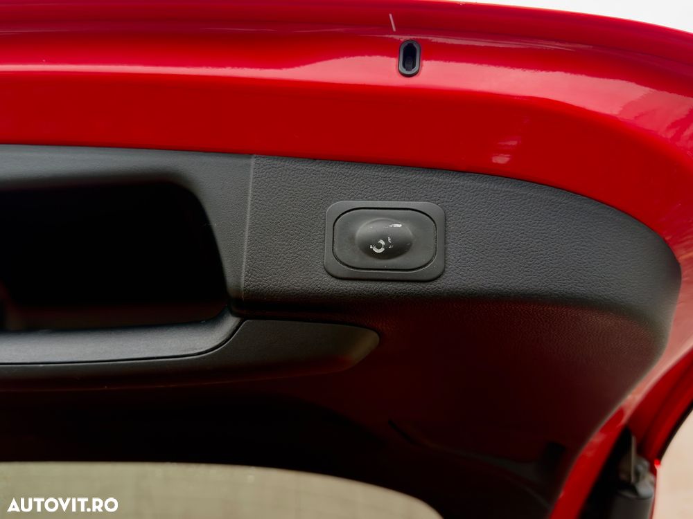 Ford Focus 1.5 EcoBlue Titanium X - 32