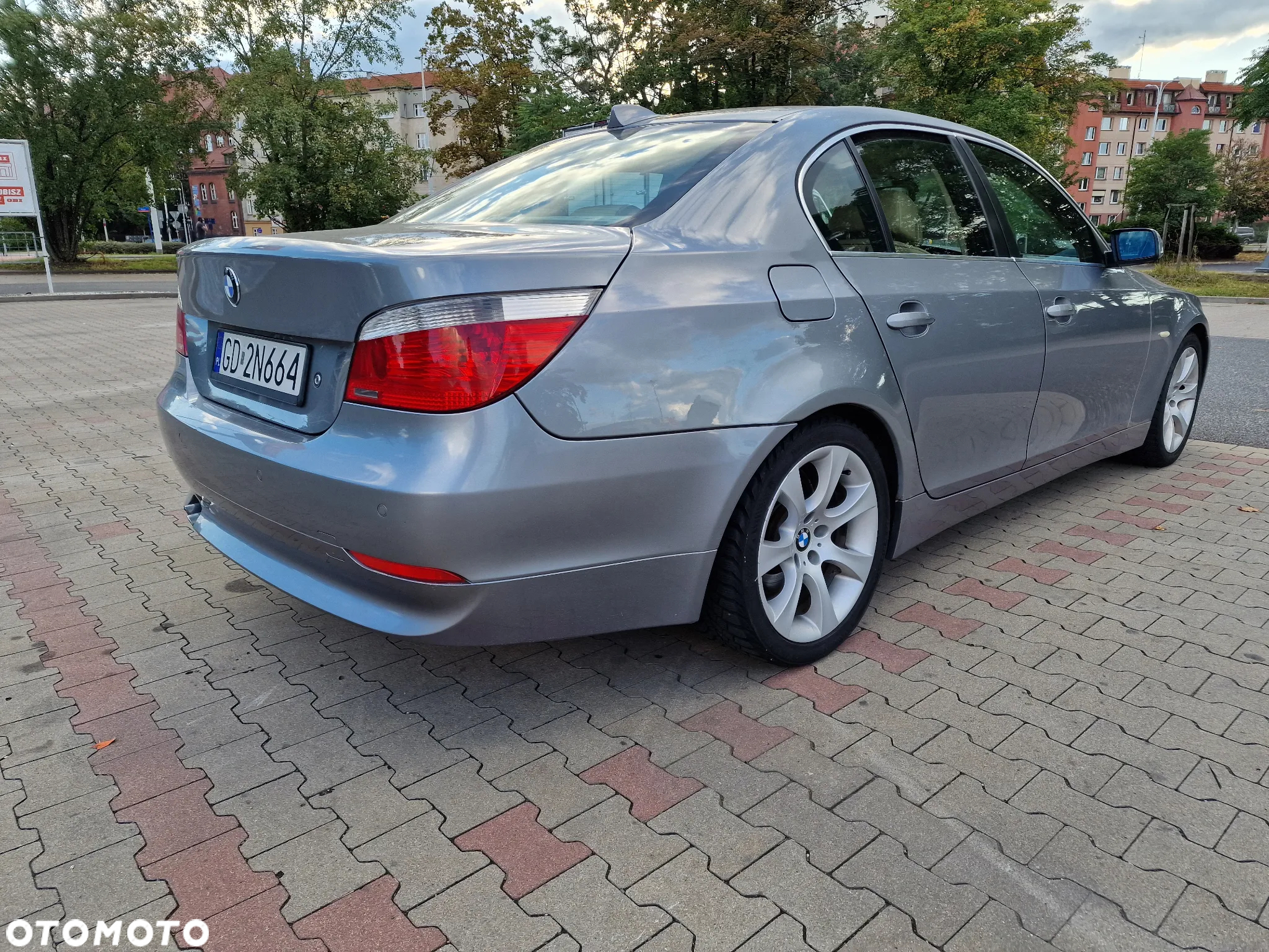 BMW Seria 5 530i - 33