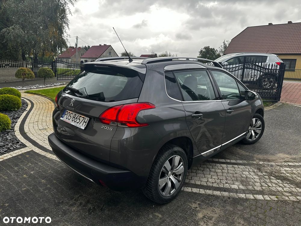 Peugeot 2008 1.6 BlueHDi Allure S&S - 4