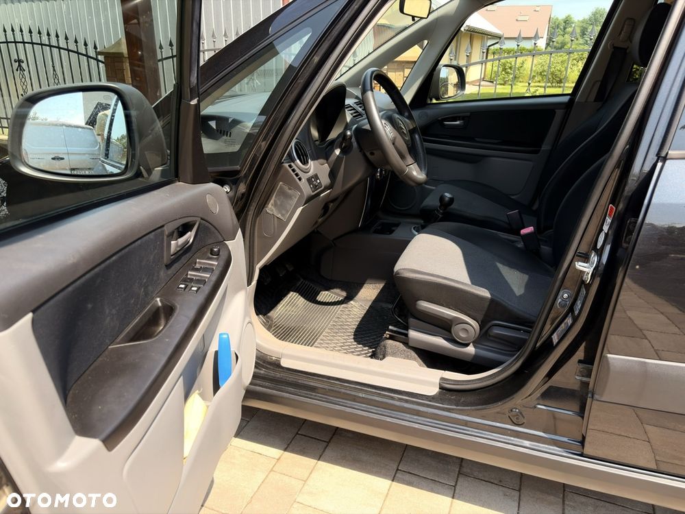 Suzuki SX4 1.5 - 15