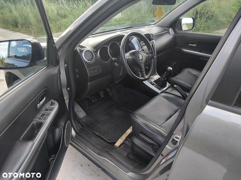 Suzuki Grand Vitara 1.9 DDiS Elegance EU5 - 9