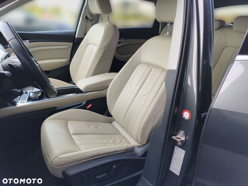 Audi e-tron 50 Quattro S Line - 10