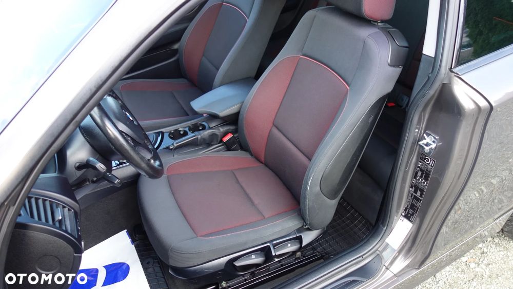 BMW Seria 1 118d DPF Edition Sport - 16