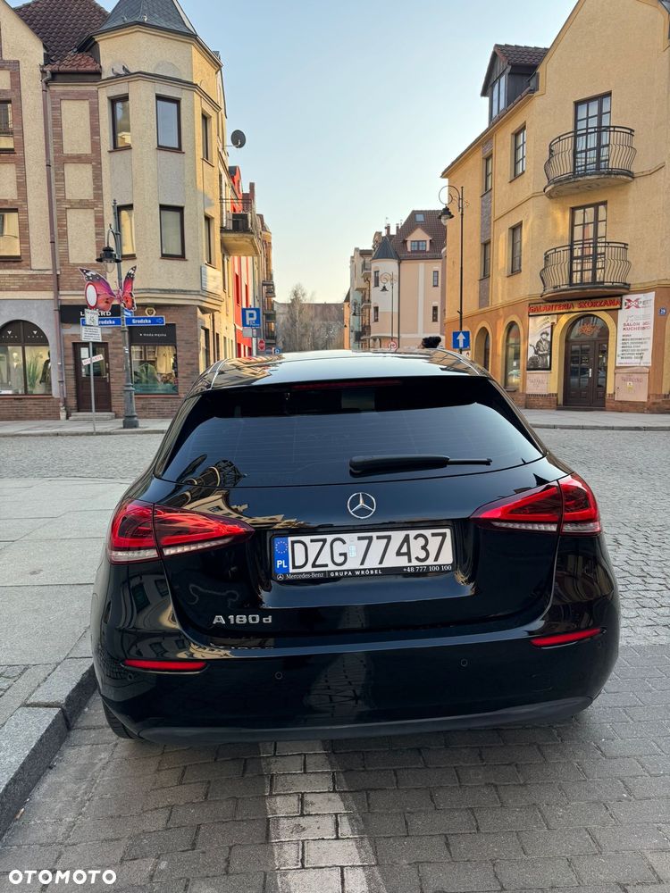 Mercedes-Benz Klasa A 180 d 7G-DCT Edition 19 - 4