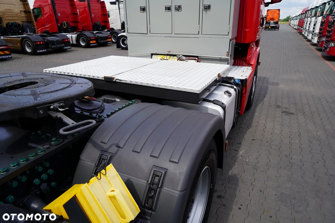 Scania R 580 / V8 / 6x4 / DMC: 150.000 KG / RETARDER / KLIMA POSTOJOWA   / PEŁNY ADR  / 3 OSIOWY CIĄGNIK SIODŁOWY / SPROWADZONY - 13