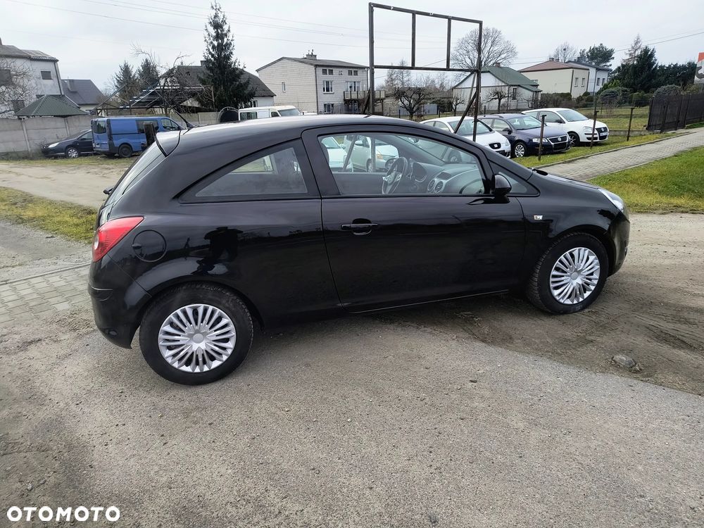 Opel Corsa 1.2 16V - 16