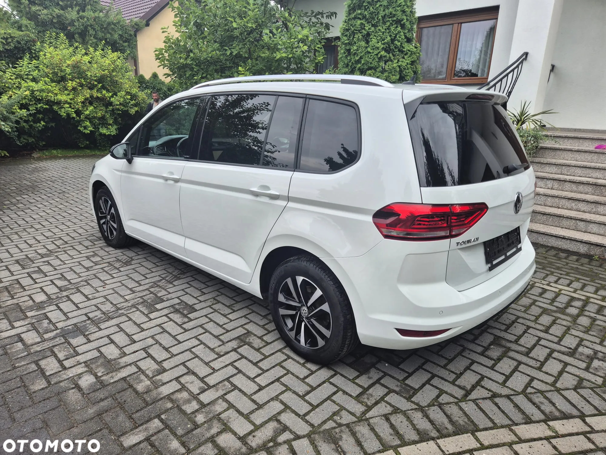 Volkswagen Touran 1.5 TSI ACT OPF DSG Comfortline - 3