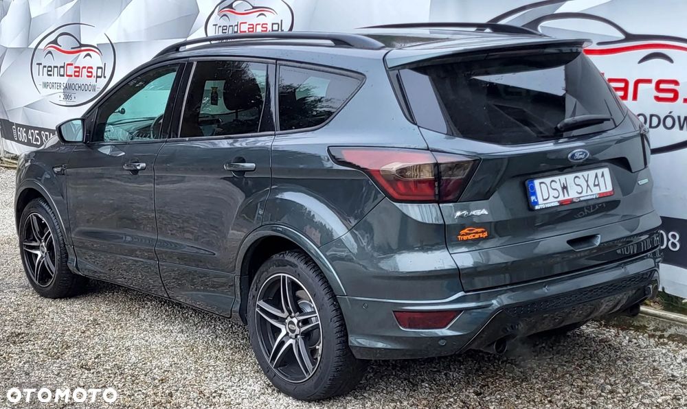 Ford Kuga 1.5 EcoBoost 2x4 ST-Line - 13