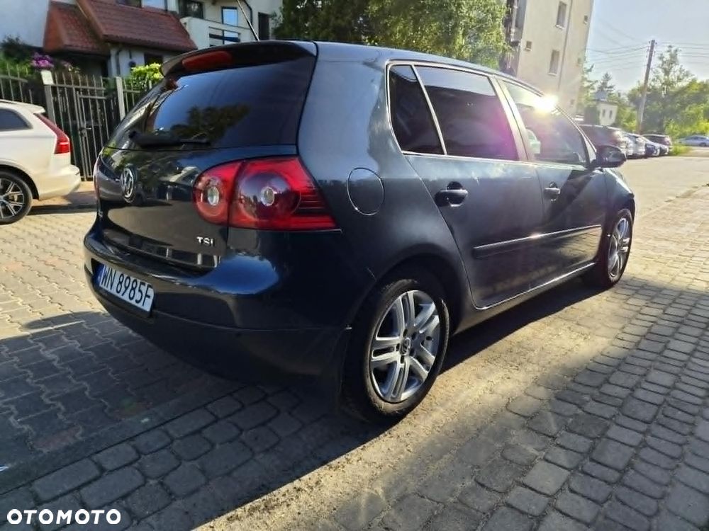 Volkswagen Golf - 4