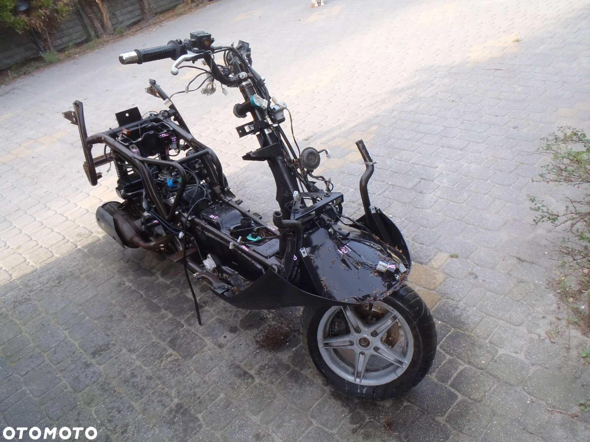 felga koło opona piaggio hexagon Posiadam prawie wszystkie części do tego modelu - 21