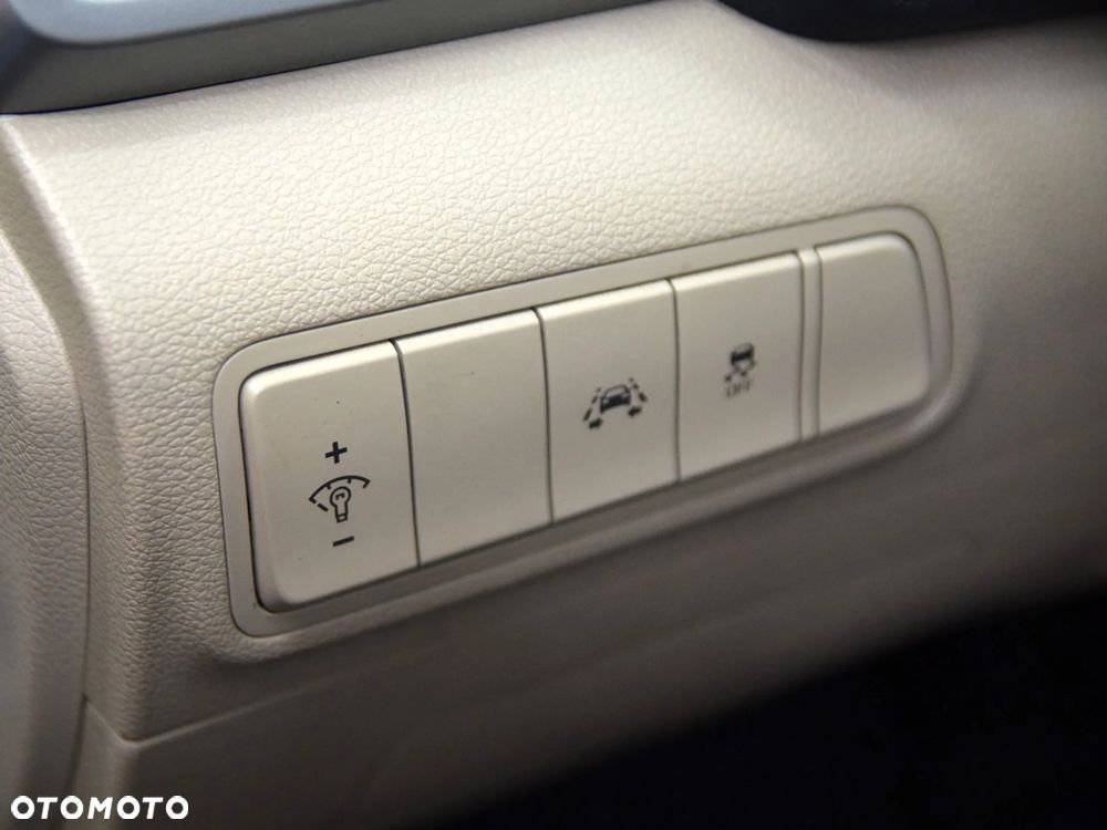 Hyundai Tucson 1.7 CRDI BlueDrive Style 2WD DCT - 18