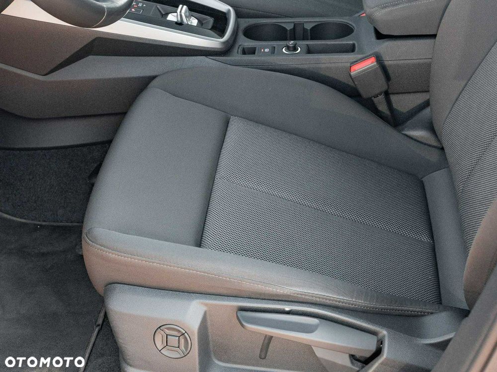 Audi A3 Sportback 30 TDI S tronic - 13