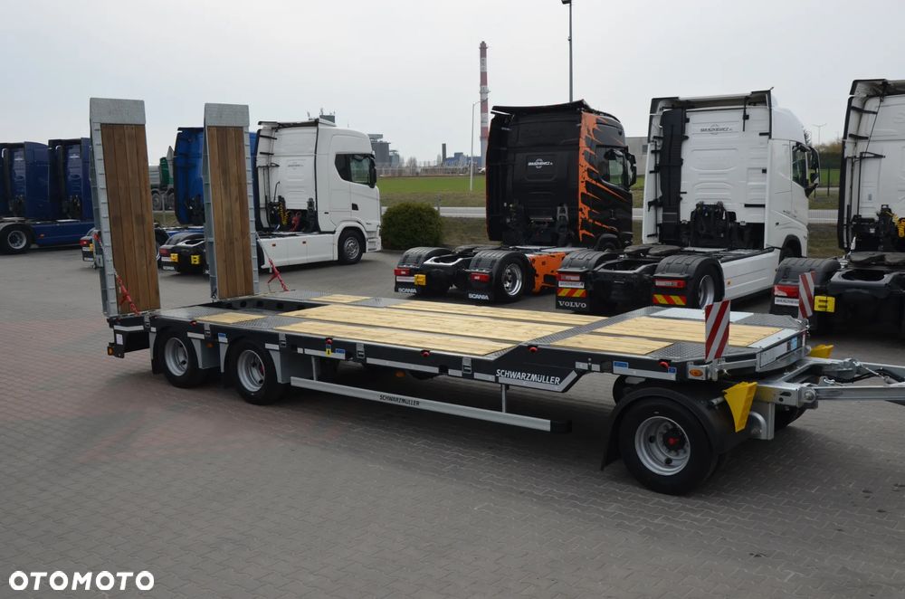 Schwarzmuller NOWA 3-OSIOWA PRZYCZEPA NISKOPODWOZIOWA / SAF / DMC TECH. 30000kg / 2026r - 1