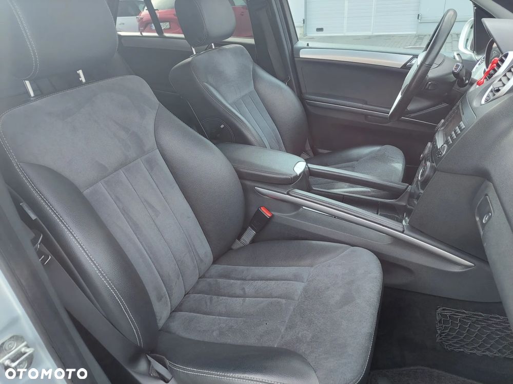 Mercedes-Benz ML - 20