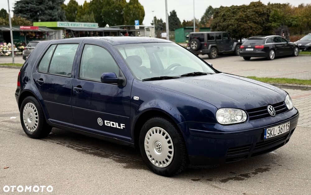 Volkswagen Golf 1.6 Trendline - 9
