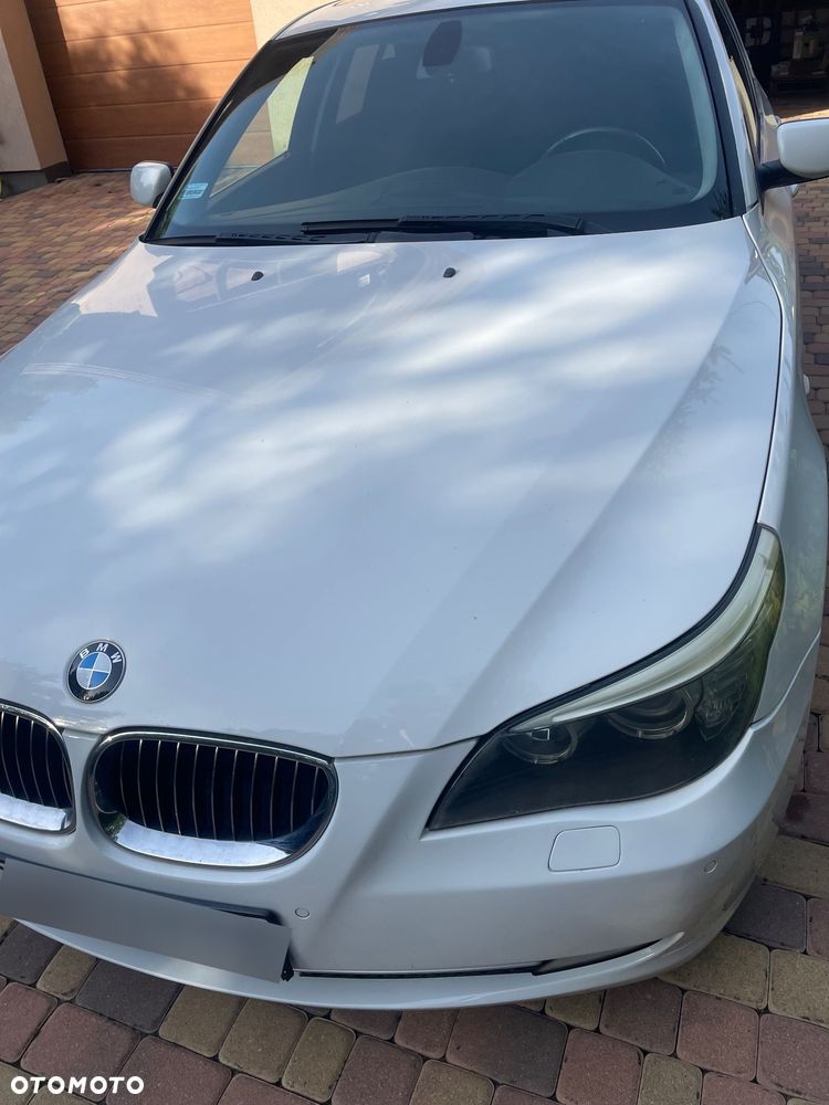 BMW Seria 5 523i - 1