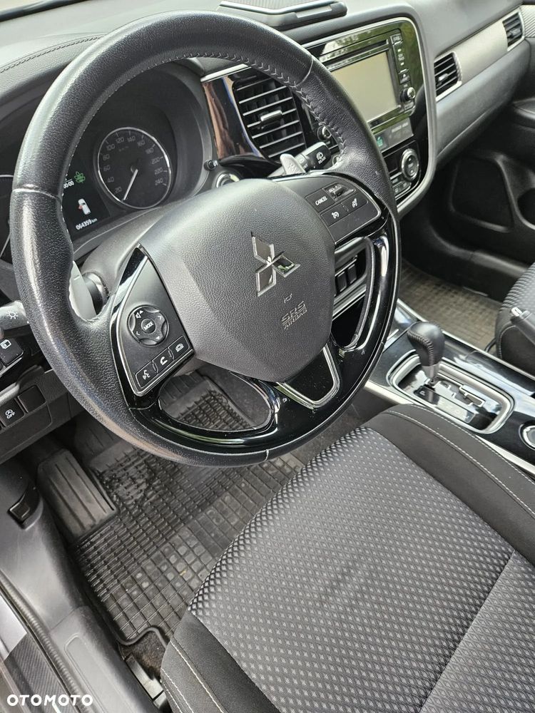 Mitsubishi Outlander 2.0 Intense Comfort 4WD CVT - 2